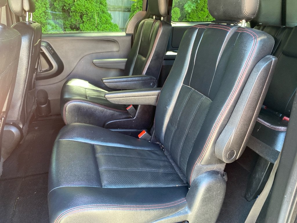 Used 2016 Dodge Grand Caravan R/T FWD image 16