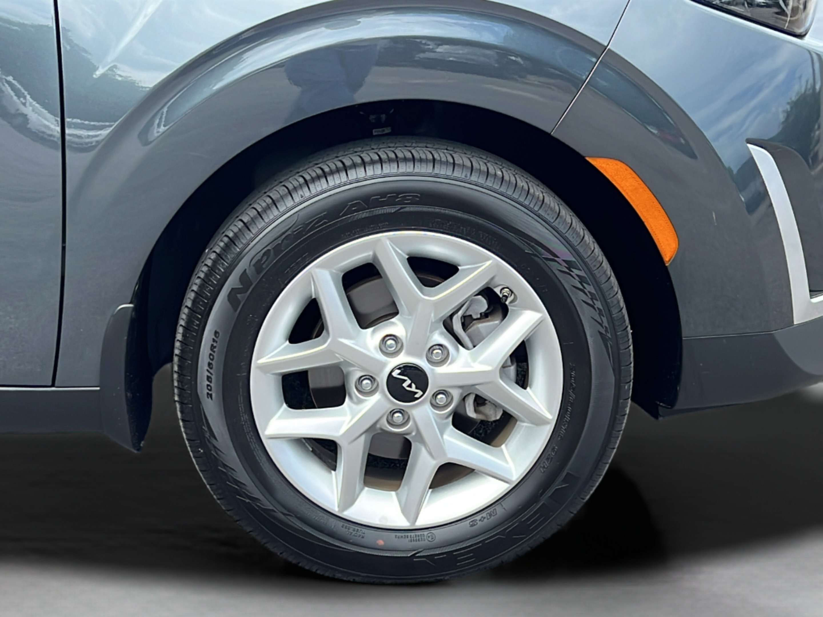 Certified 2025 Kia Soul S FWD image 24