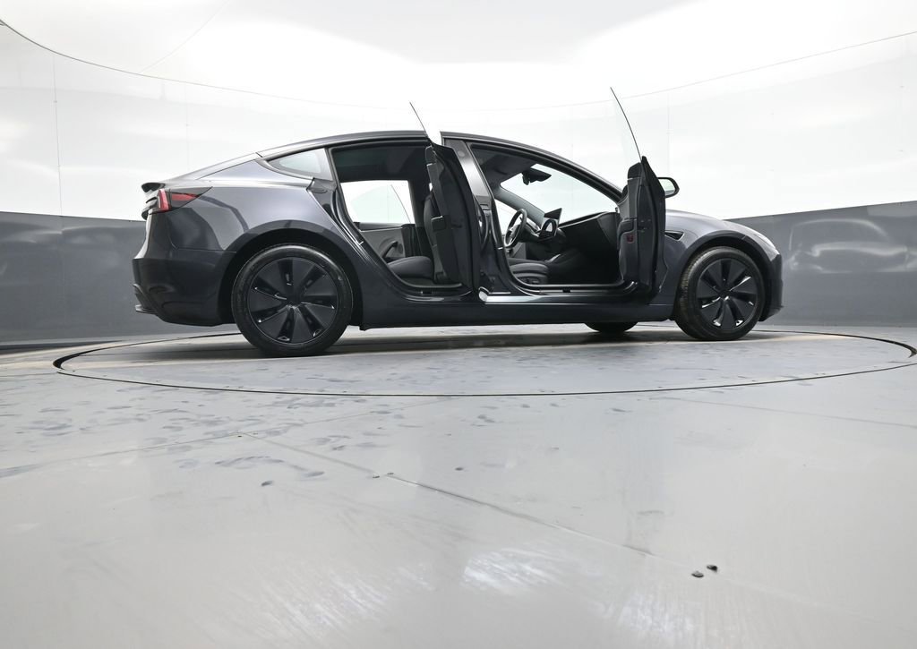 Used 2025 Tesla Model 3 Long Range image 50