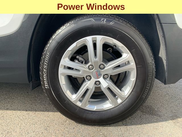 Used 2024 GMC Terrain SLE image 9