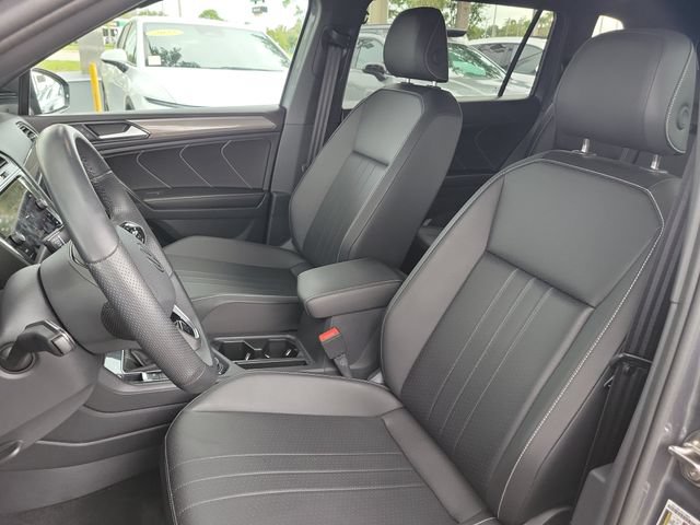 Used 2024 Volkswagen Tiguan SE R-Line AWD/4WD image 25