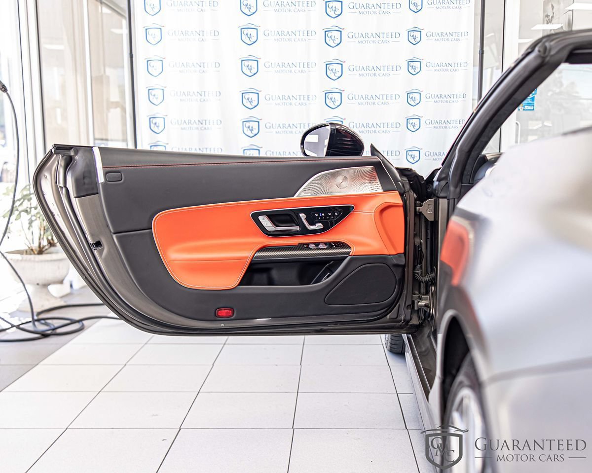 Used 2022 Mercedes-Benz SL 63 AMG 4MATIC w/ AMG Aerodynamic Package image 31