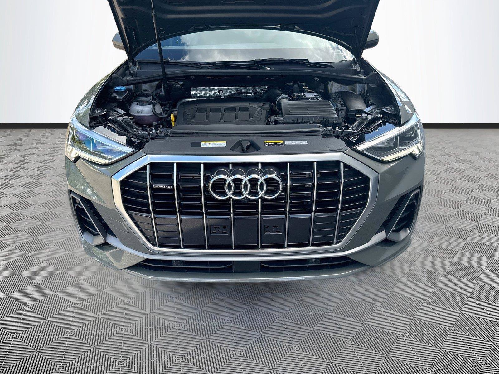 Certified 2024 Audi Q3 2.0T Premium Plus w/ Premium Plus Package AWD/4WD image 29