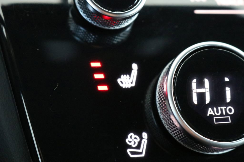 Certified 2025 INFINITI QX60 Luxe w/ Black Edition image 62