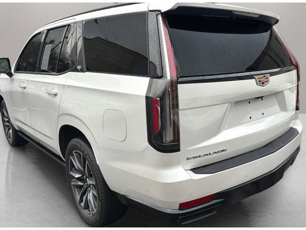 Certified 2024 Cadillac Escalade Sport Platinum w/ LPO, Floor Liner Package image 10