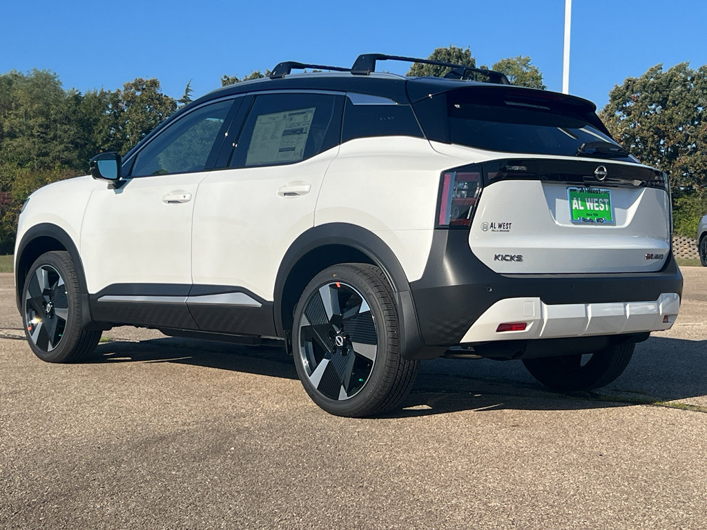 New 2026 Nissan Kicks SR w/ SR Premium Package image 9