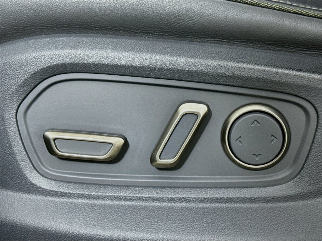 Used 2022 Rivian R1T Adventure AWD/4WD image 19