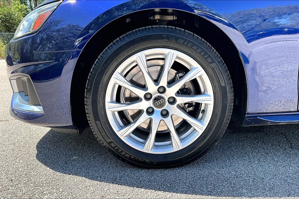 Used 2023 Audi A4 2.0T Premium w/ Convenience Package AWD/4WD image 11