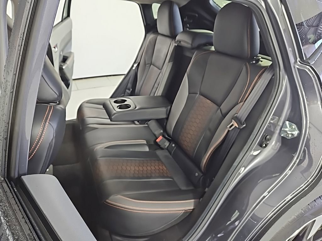 Certified 2025 Subaru Crosstrek 2.5i Limited w/ Crosstrek Mirror Package image 23