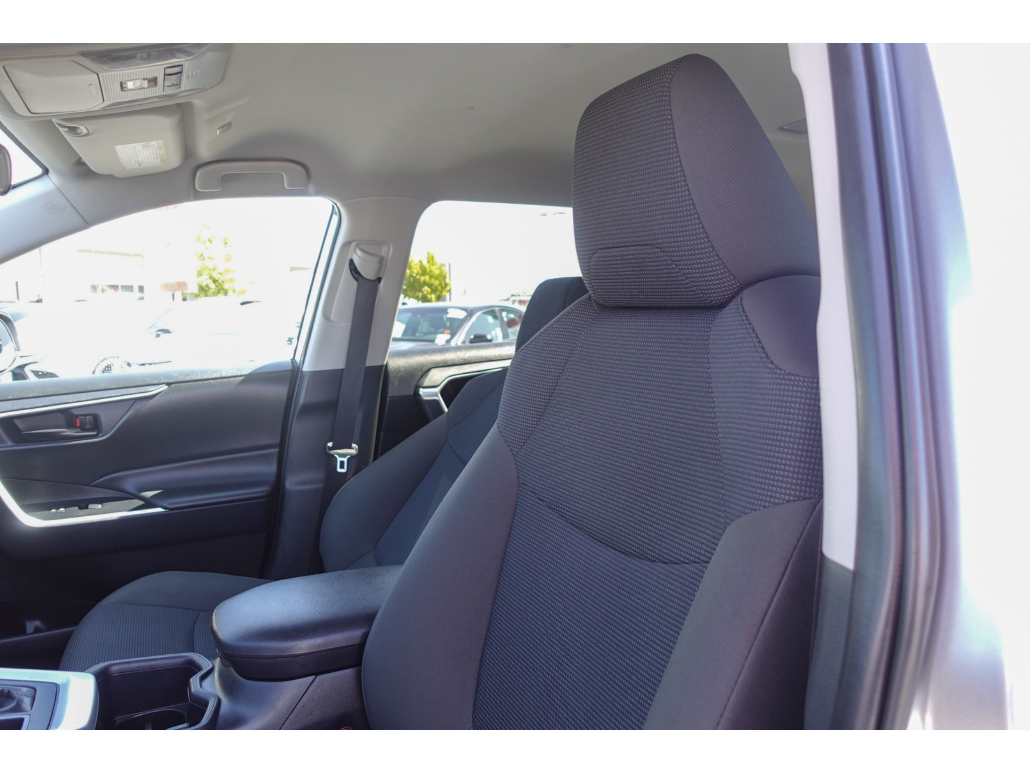 Certified 2025 Toyota RAV4 LE AWD/4WD image 10