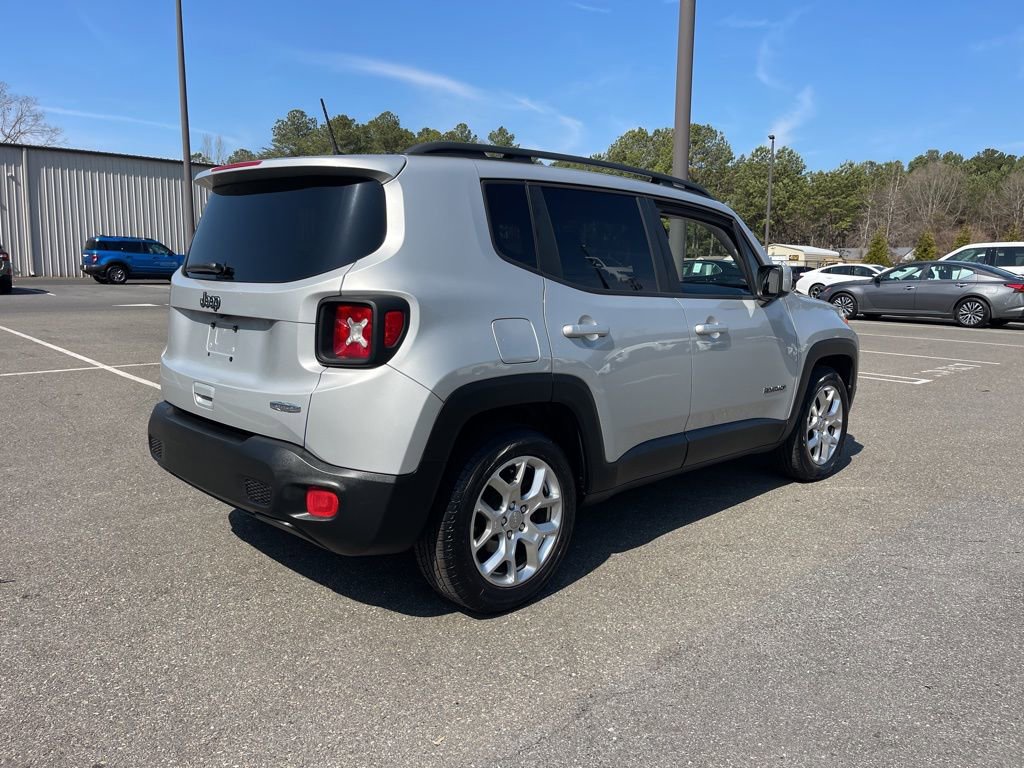 Used 2018 Jeep Renegade Latitude image 5