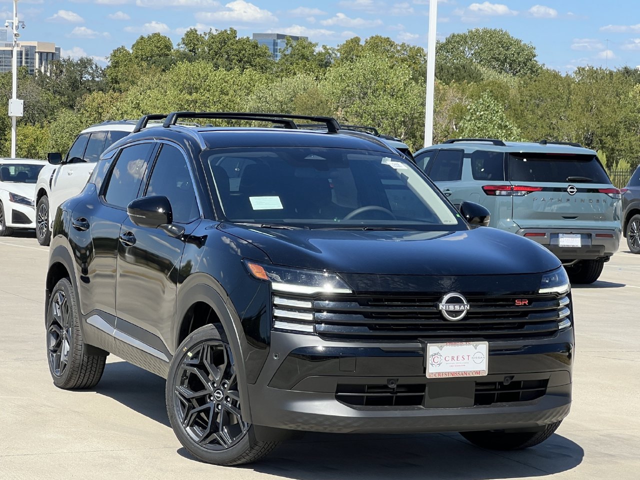 New 2027 Nissan Kicks SR AWD/4WD image 2