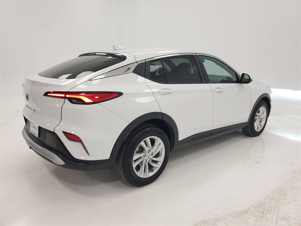 Used 2025 Buick Envista Preferred image 6