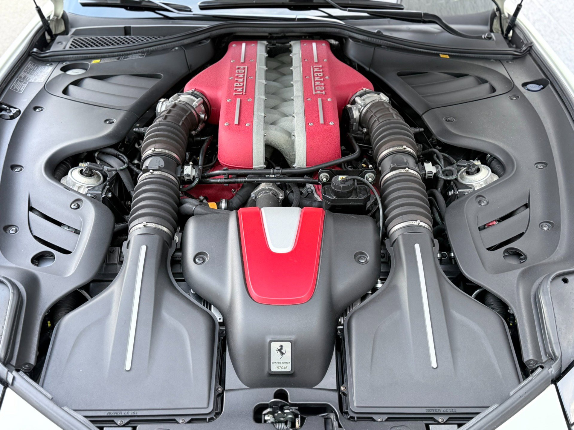 Used 2012 Ferrari FF image 44