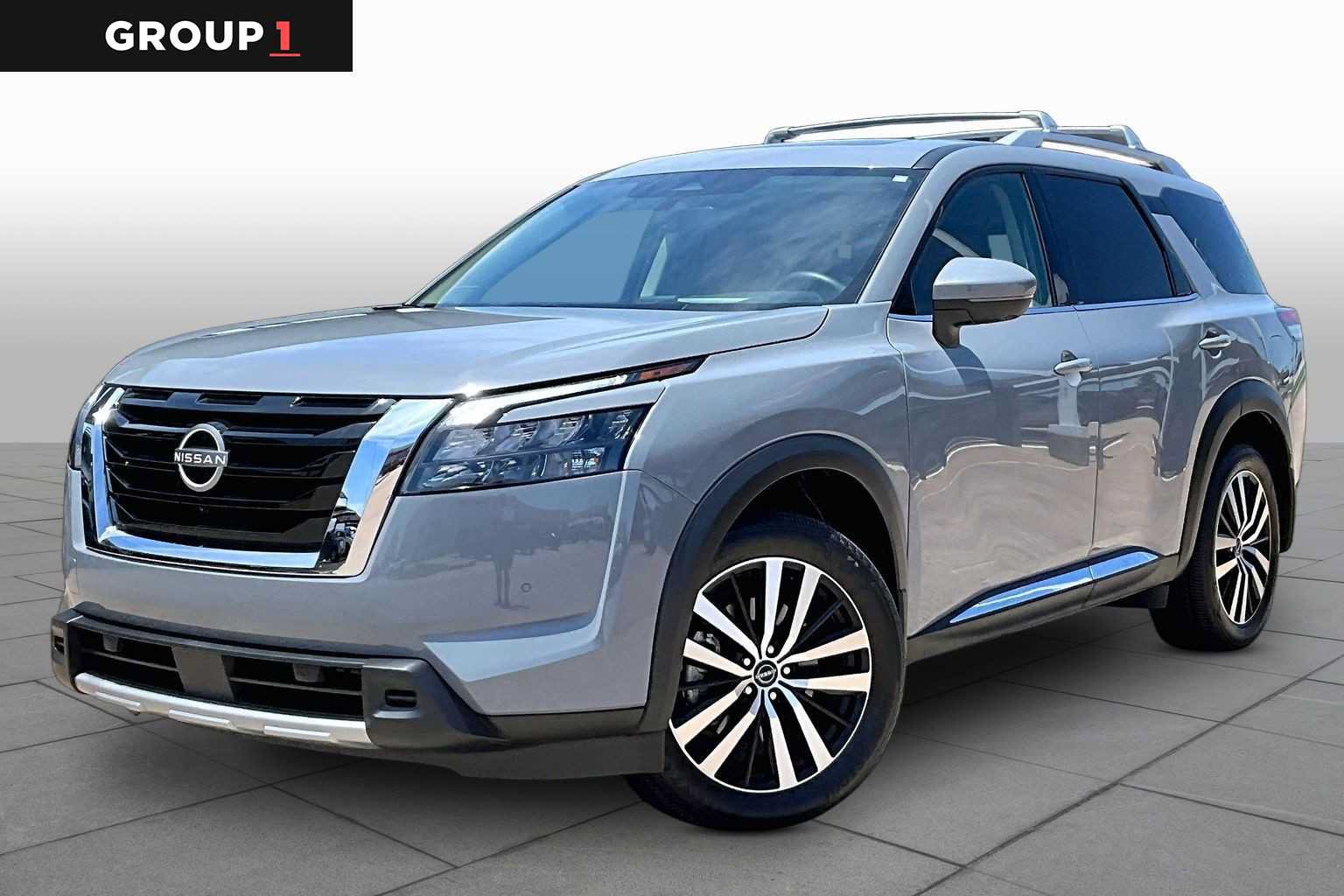 Certified 2025 Nissan Pathfinder Platinum AWD/4WD image 1