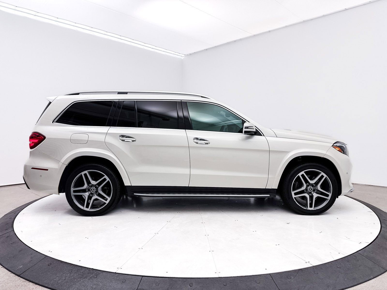Used 2019 Mercedes-Benz GLS 550 4MATIC image 40