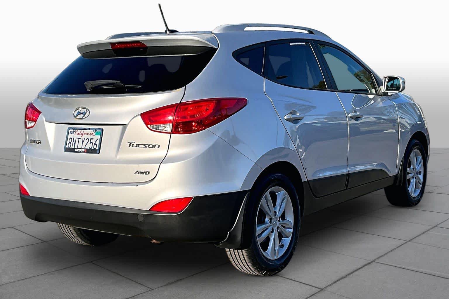 Used 2013 Hyundai Tucson GLS AWD/4WD image 12