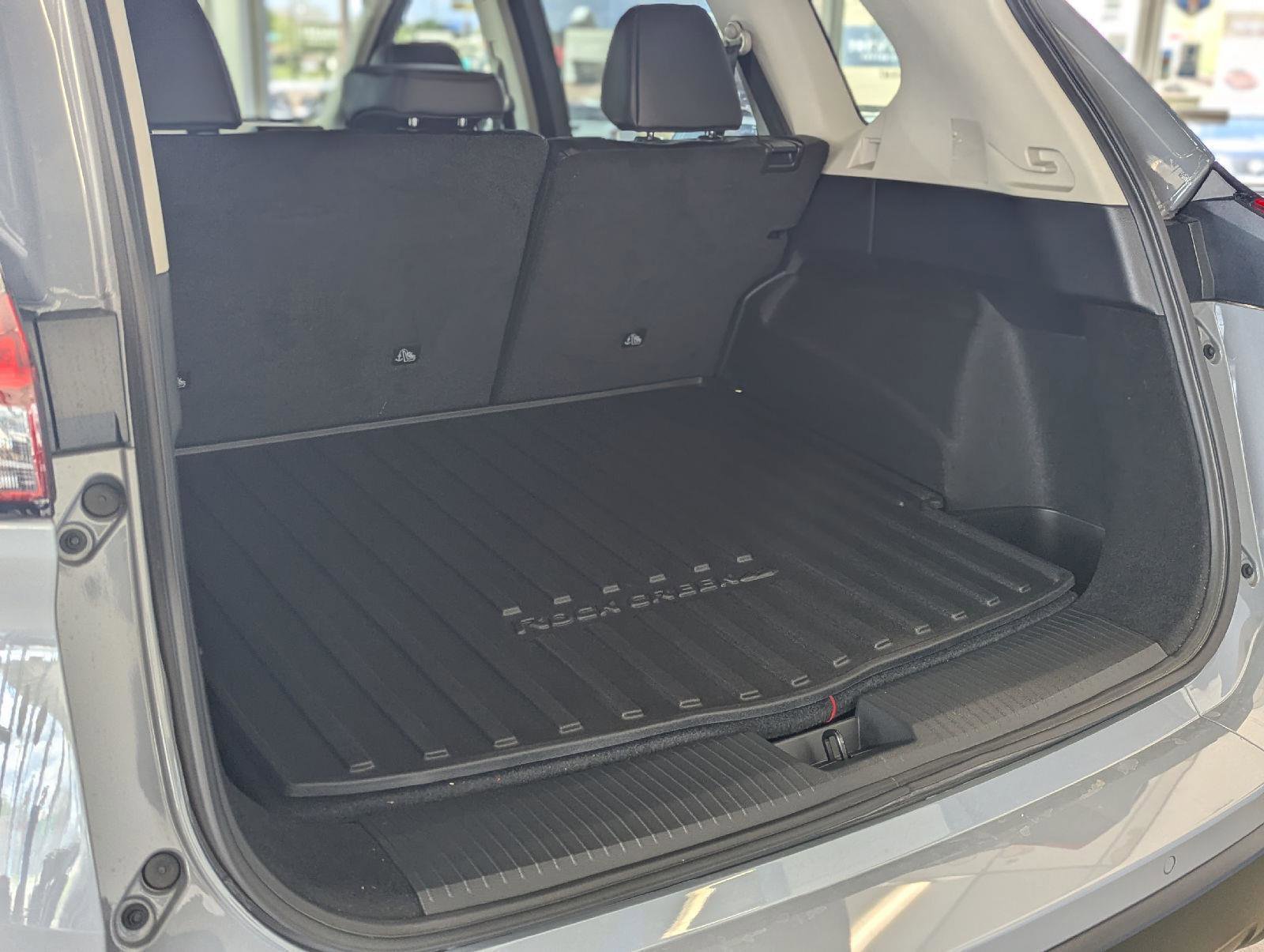 Certified 2025 Nissan Rogue SV AWD/4WD image 36