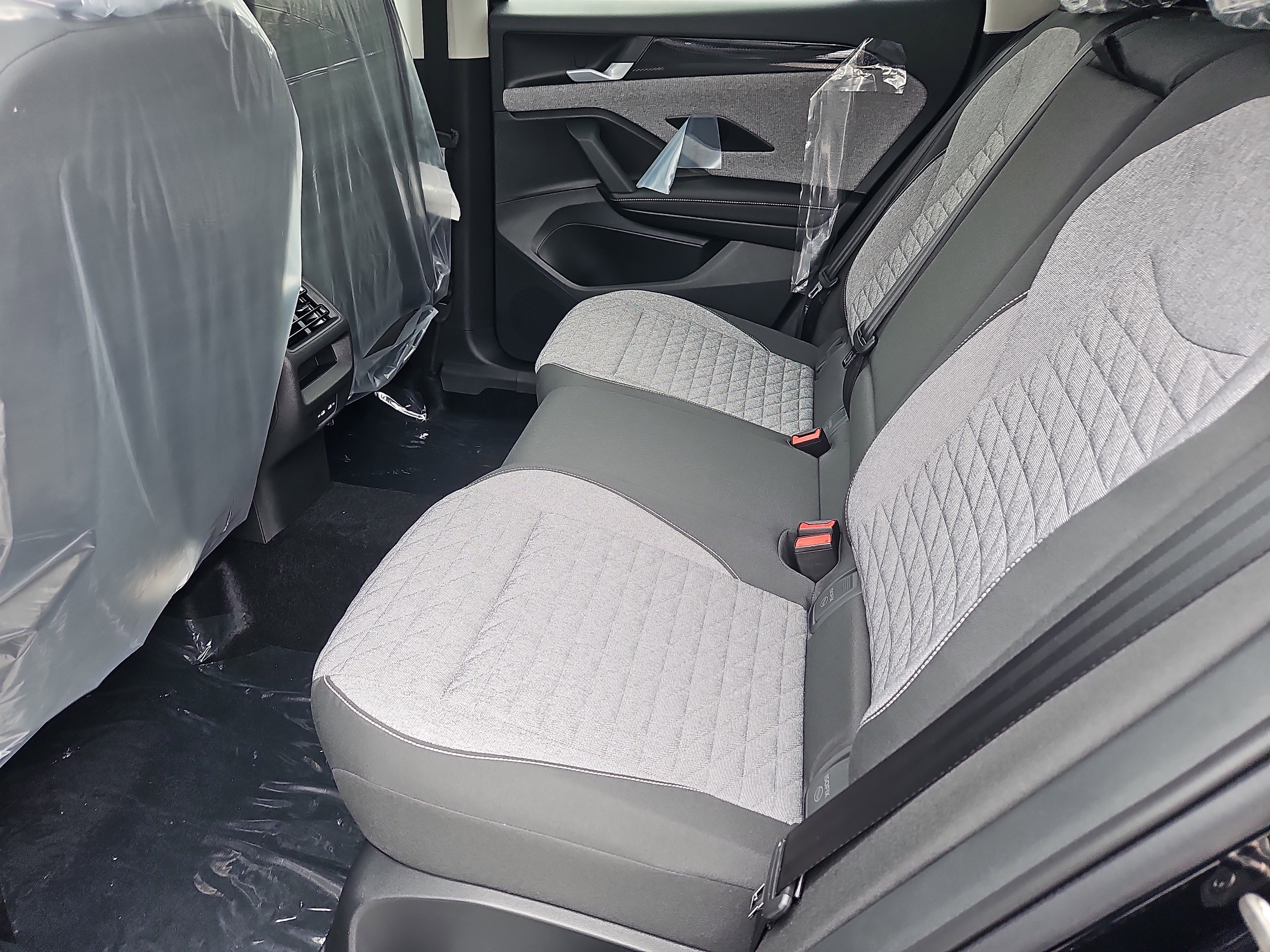 New 2026 Volkswagen Tiguan S image 17