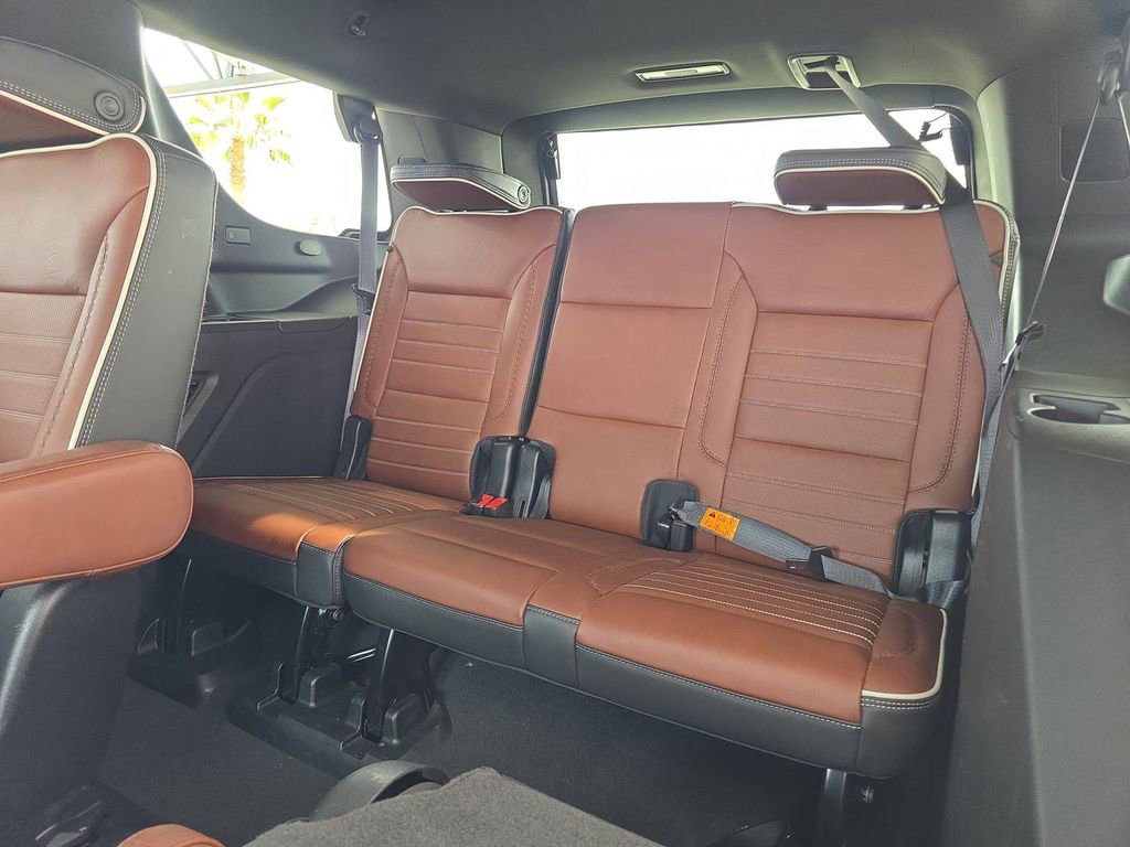 Used 2024 GMC Yukon Denali Ultimate image 26