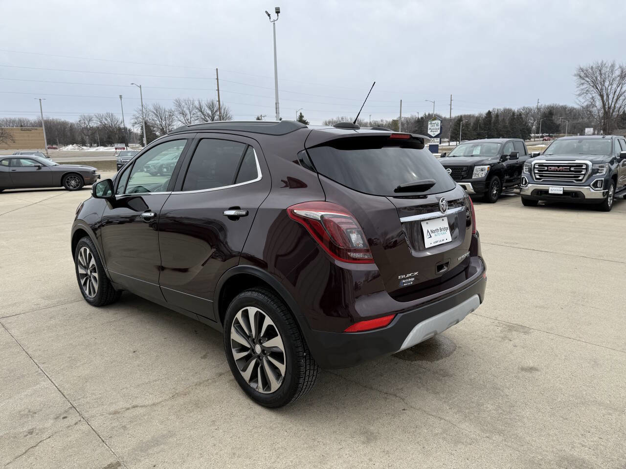 Used 2017 Buick Encore Essence image 3