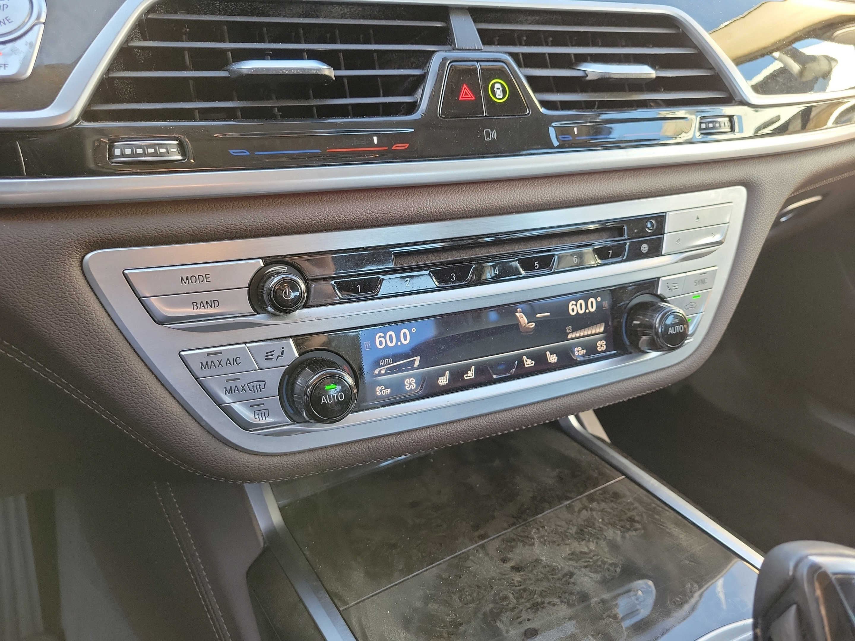 Used 2016 BMW 740i RWD image 18