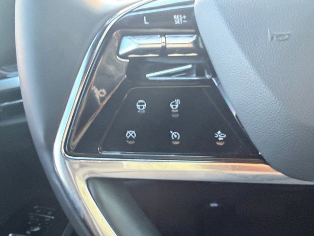 Certified 2025 Cadillac Escalade Premium Luxury w/ Touring Package image 8