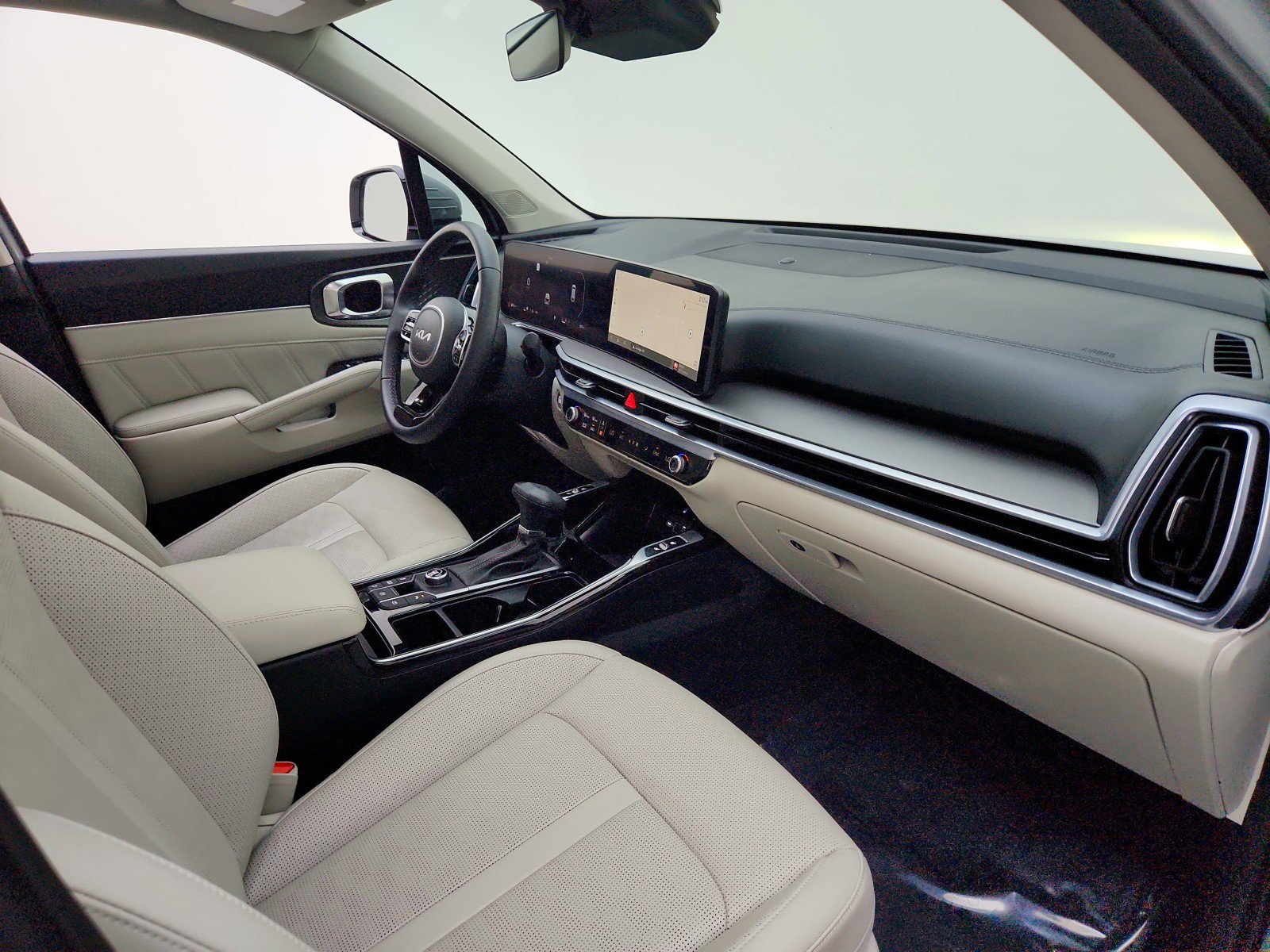 Used 2025 Kia Sorento SX image 22