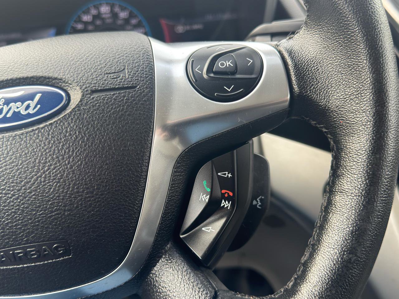 Used 2015 Ford C-MAX Energi SEL w/ Equipment Group 301A image 21