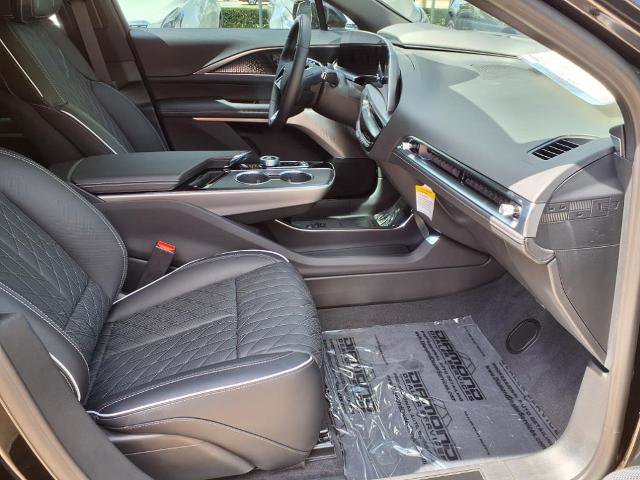 New 2026 Cadillac Lyriq V image 9