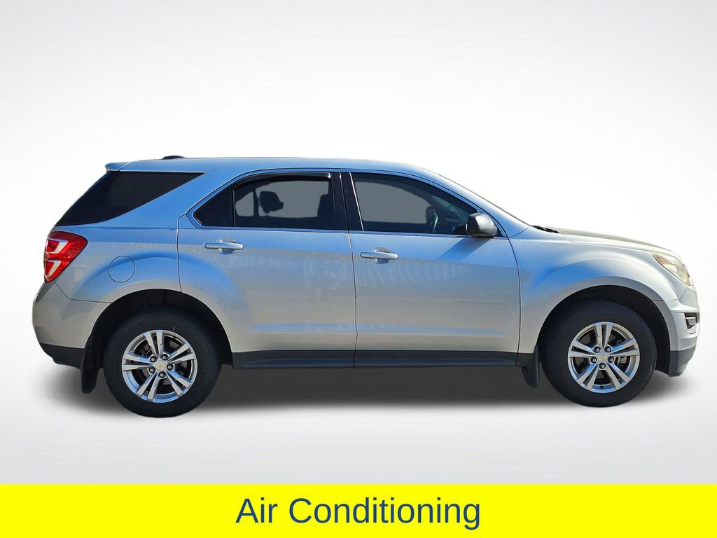 Used 2017 Chevrolet Equinox LS image 13