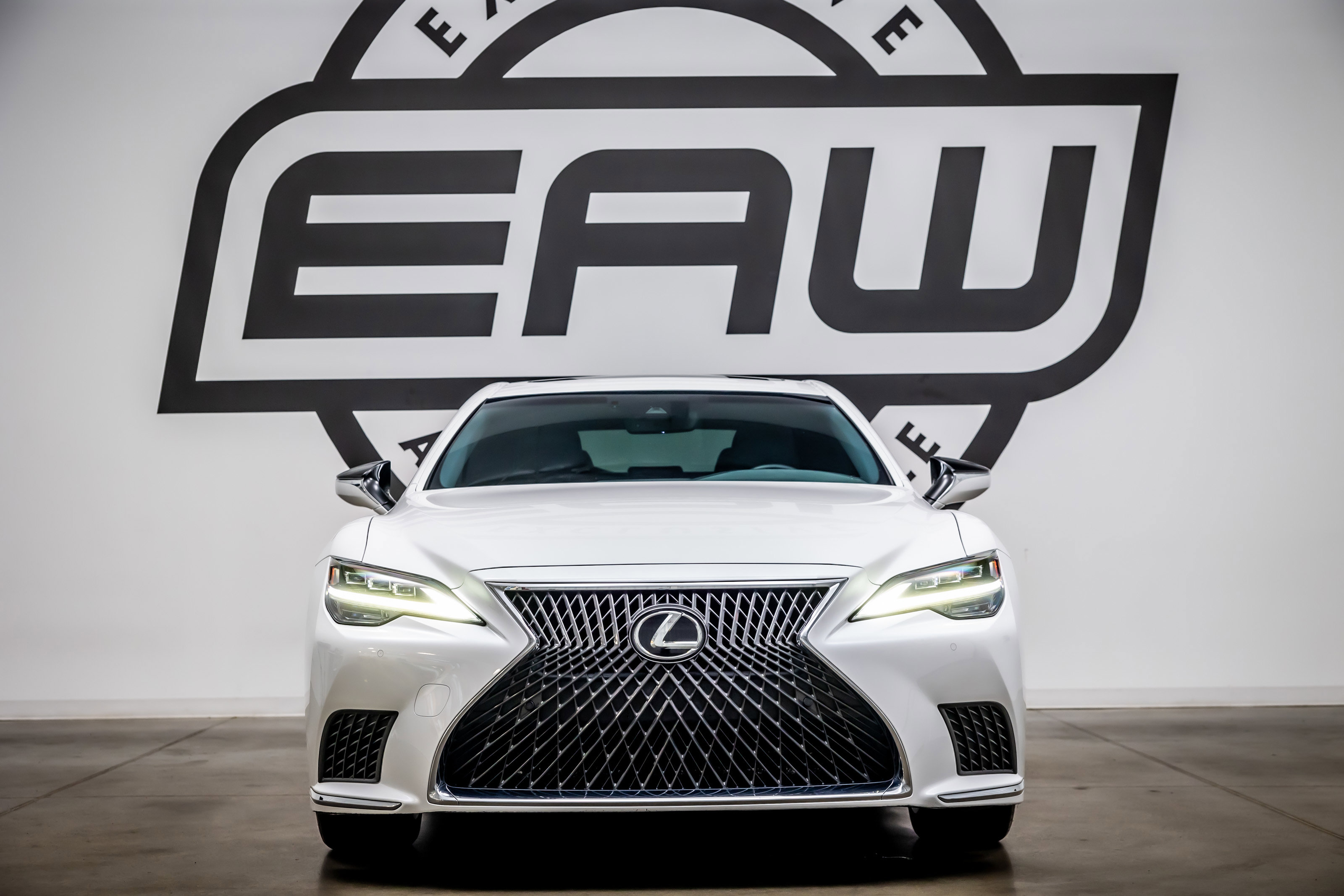 Used 2021 Lexus LS 500 w/ Accessory Package (Z2) RWD image 3