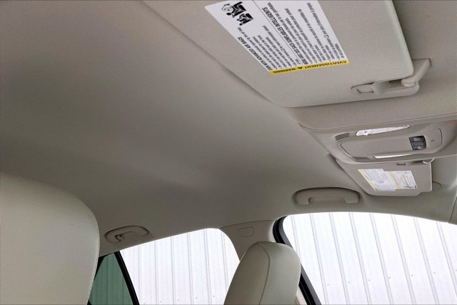 Used 2023 Buick Envision Preferred AWD/4WD image 22