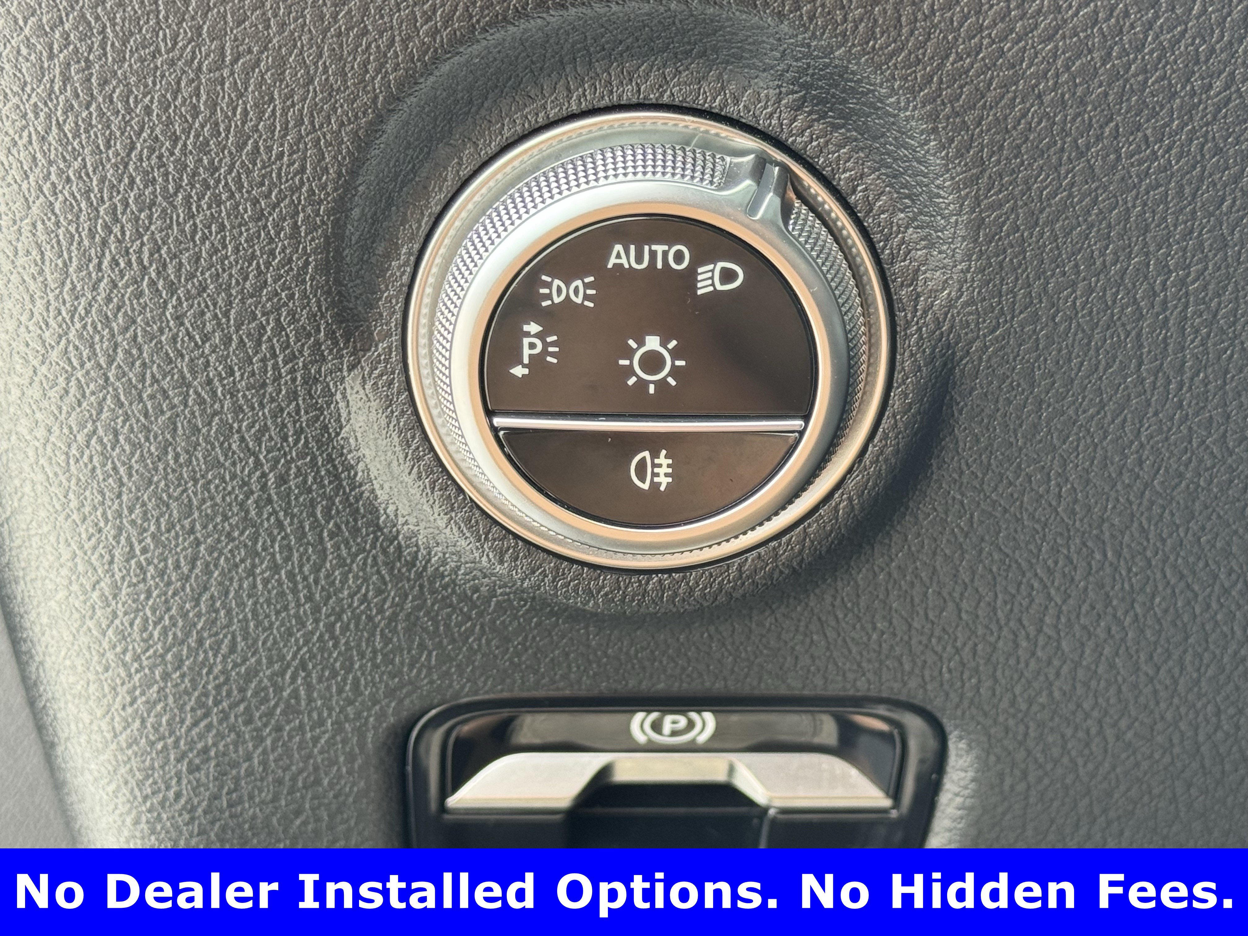 Used 2025 Mercedes-Benz C 300 4MATIC Sedan image 26