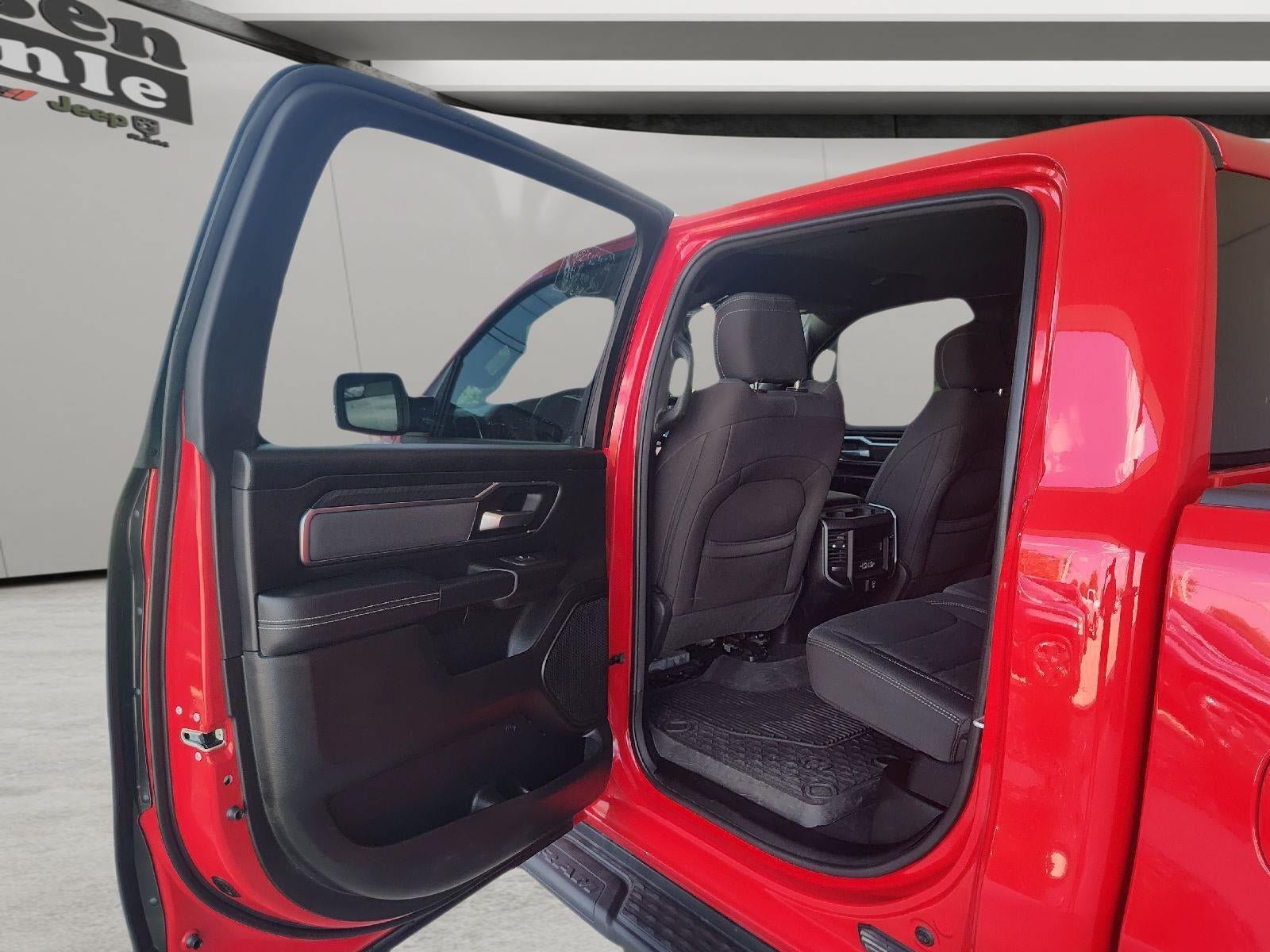 Used 2025 RAM 1500 Big Horn AWD/4WD image 15