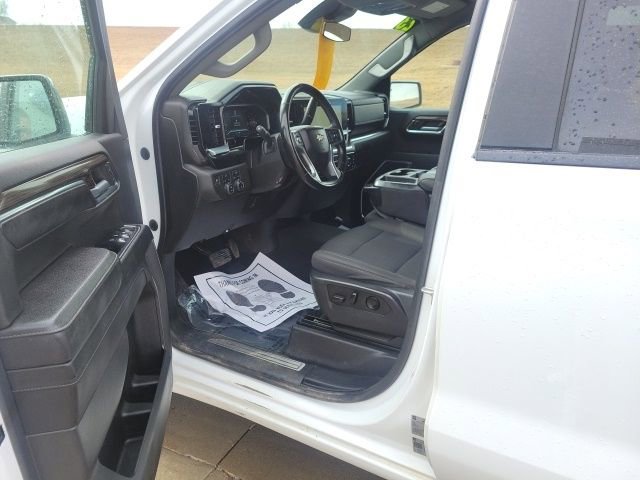 Used 2023 Chevrolet Silverado 1500 LT w/ Protection Package image 9