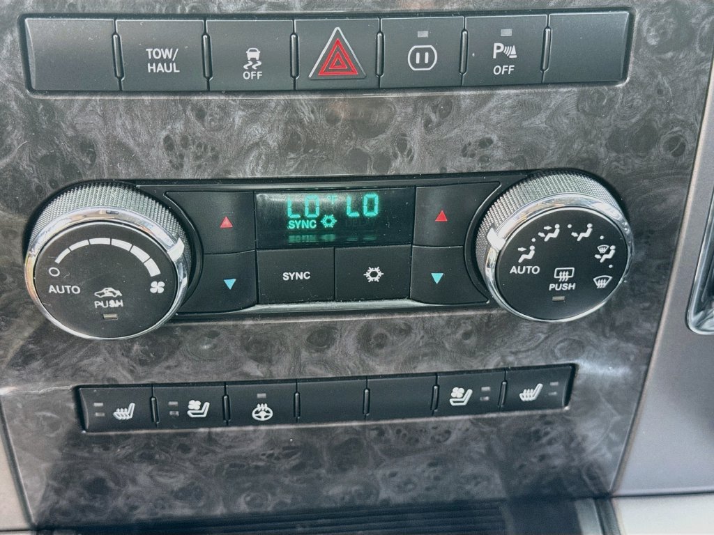 Used 2012 RAM 1500 Limited RWD image 16