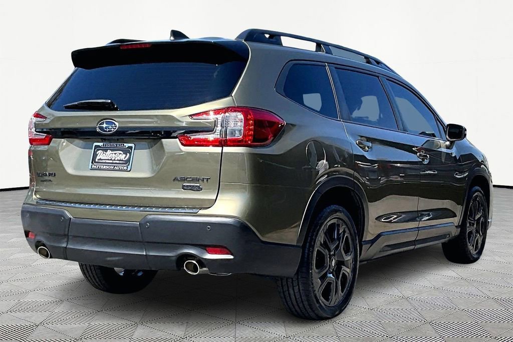 Used 2023 Subaru Ascent Onyx Edition AWD/4WD image 2