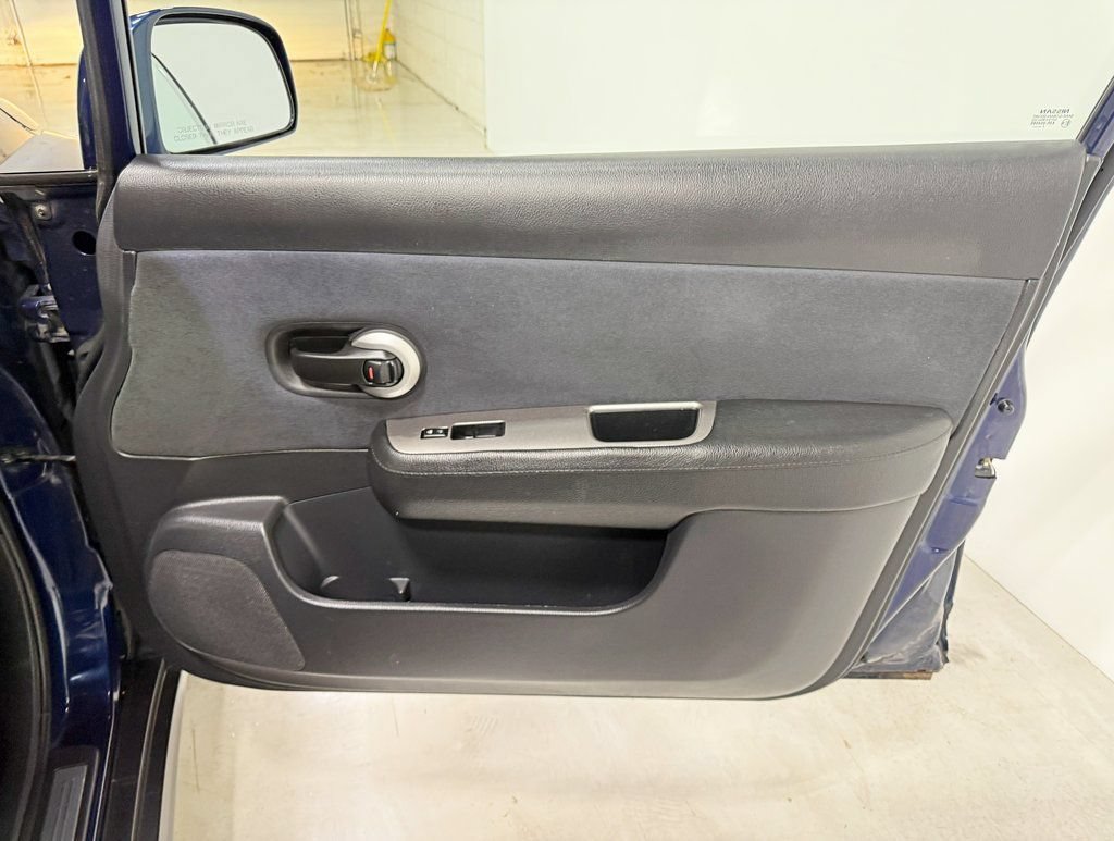 Used 2008 Nissan Versa 1.8 S w/ PWR Pkg FWD image 35