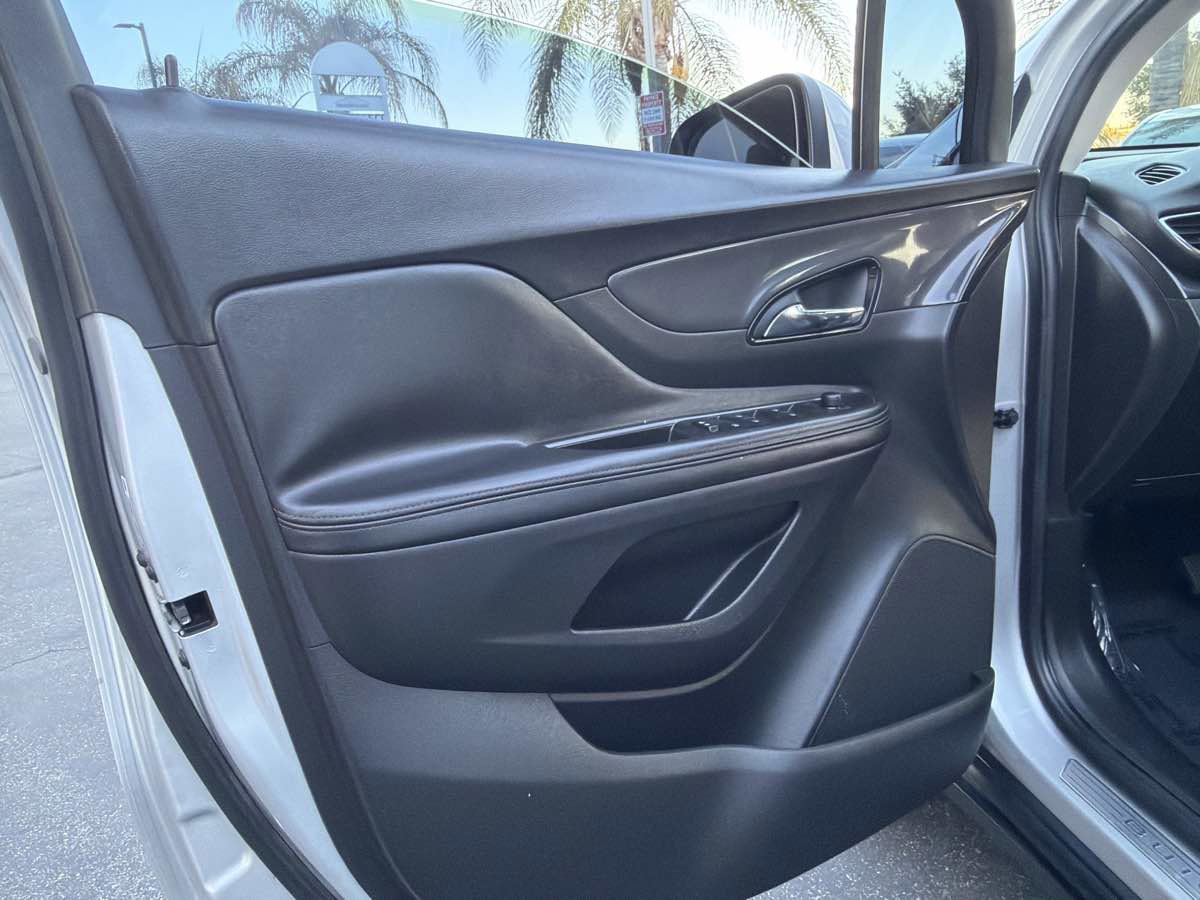 Used 2018 Buick Encore Preferred image 26