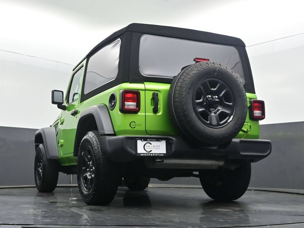 Used 2025 Jeep Wrangler Sport AWD/4WD image 46