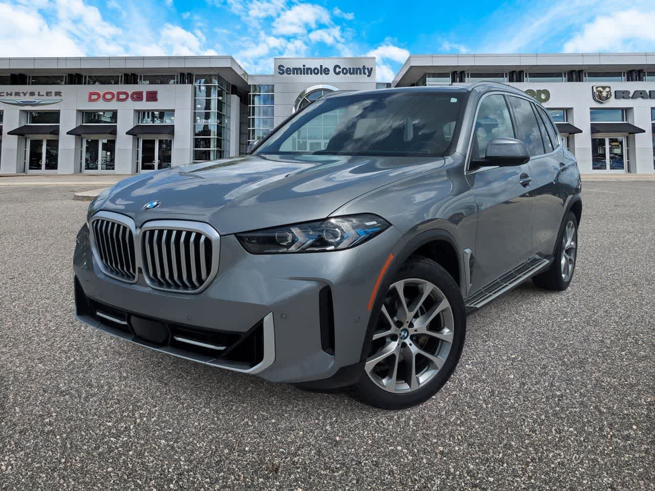 Used 2024 BMW X5 xDrive40i AWD/4WD image 1