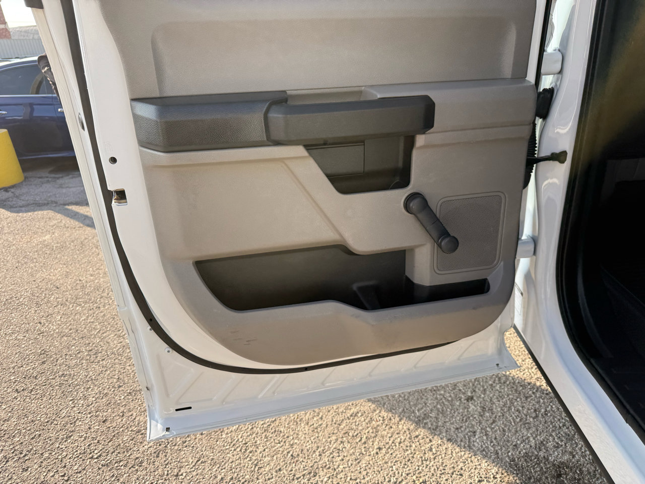 Used 2022 Ford F350 XL image 14