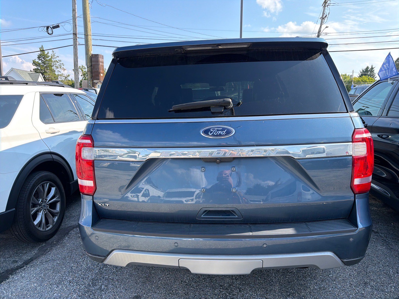 Certified 2020 Ford Expedition XLT w/ Equipment Group 202A AWD/4WD image 6
