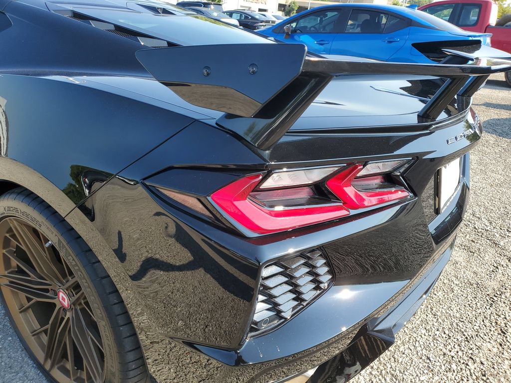 Used 2022 Chevrolet Corvette Stingray Preferred Cpe w/ Z51 Performance Package RWD image 14