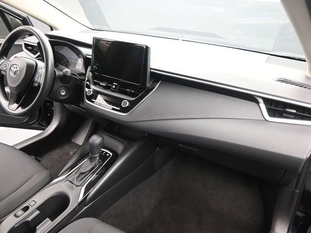 Used 2025 Toyota Corolla LE image 27