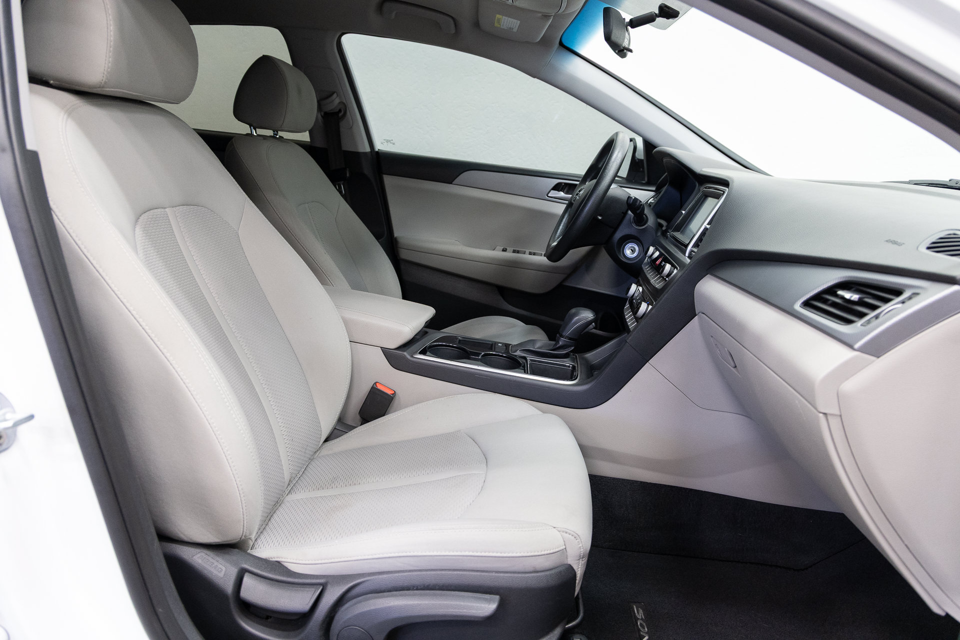 Used 2019 Hyundai Sonata SE FWD image 14