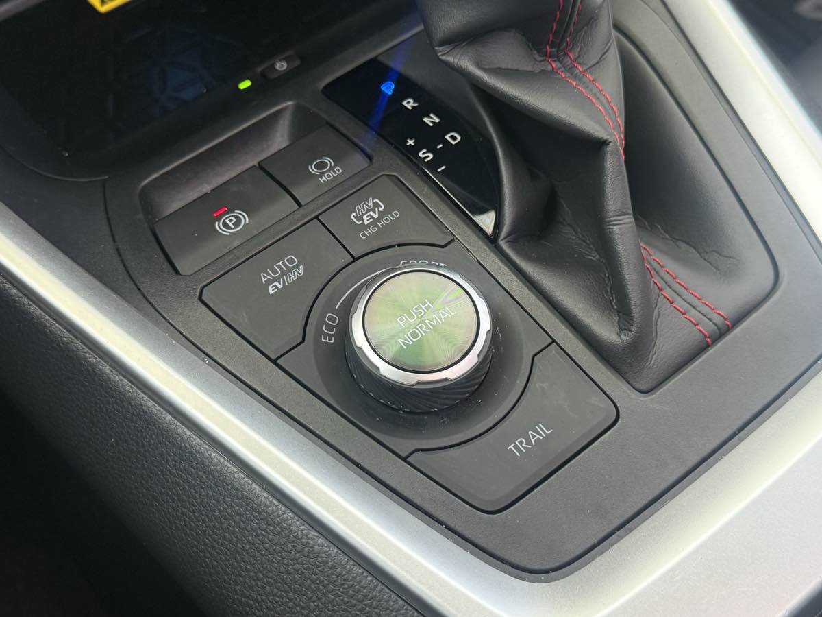 Used 2023 Toyota RAV4 XSE w/ Weather Package image 19