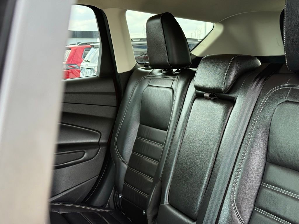 Used 2017 Ford Escape Titanium image 31