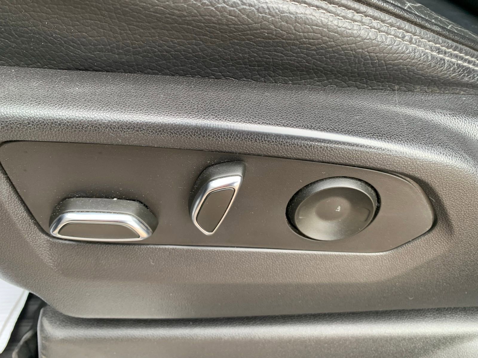 Used 2022 GMC Sierra 1500 Denali image 37